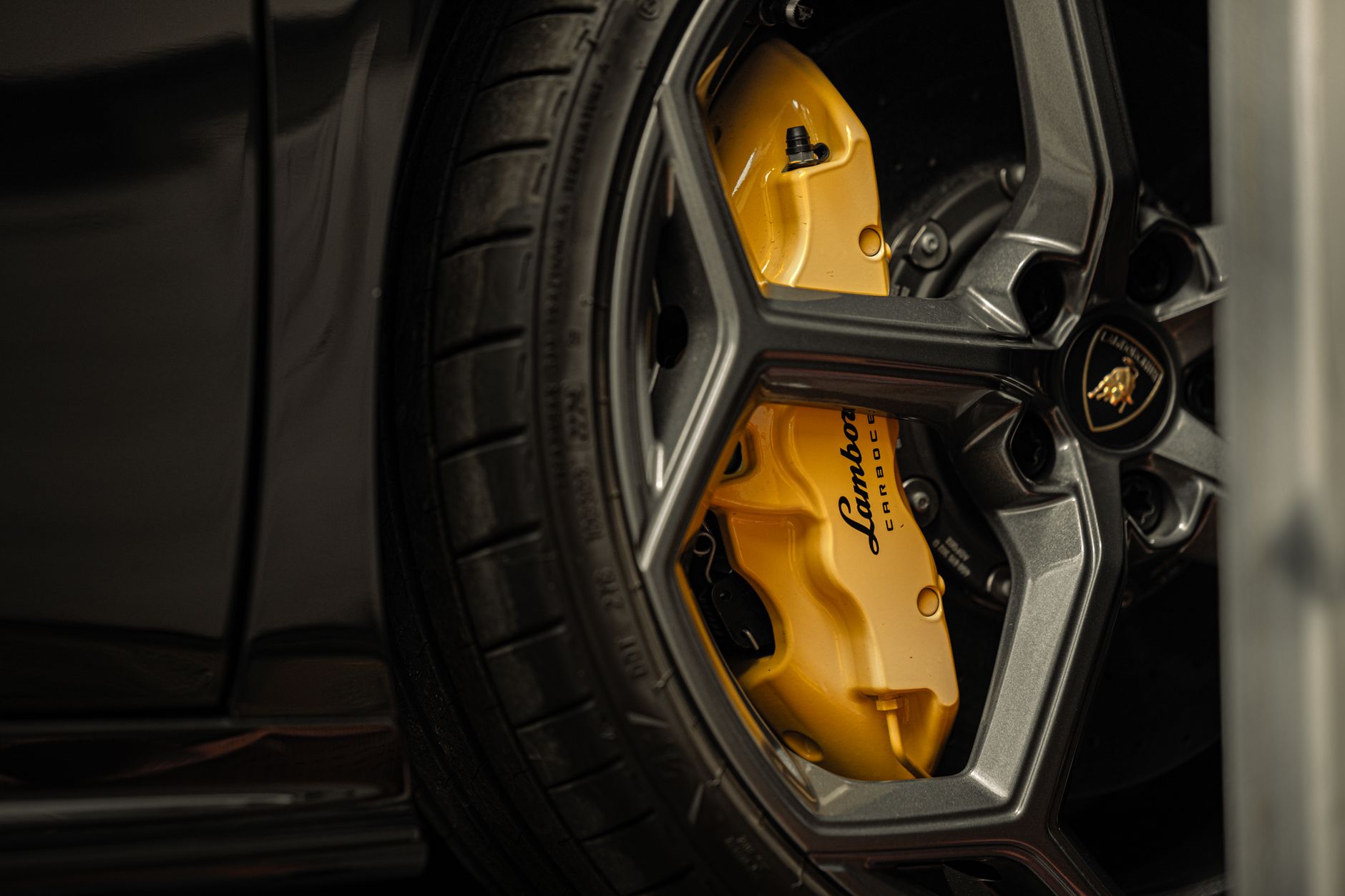 Paint Correction – Converse